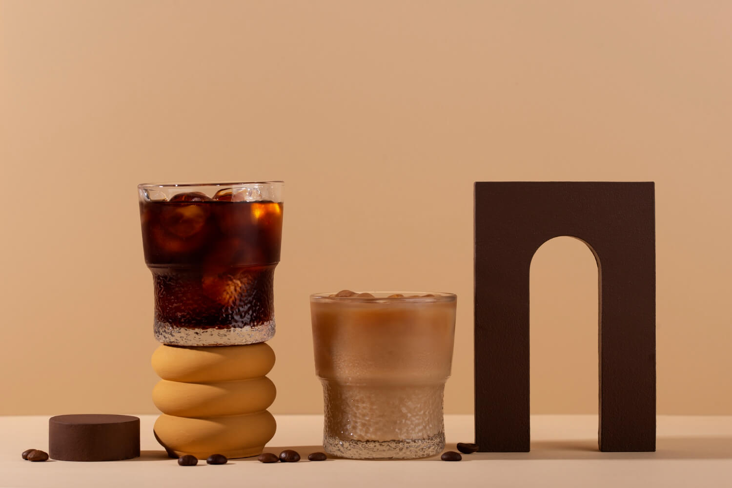 Cold brew — domowy przepis krok po kroku. Jak zrobić idealną zimną kawę?